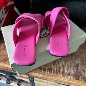 Hot pink toe ring sandal